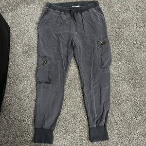 Young fabulous and broke cargo joggers